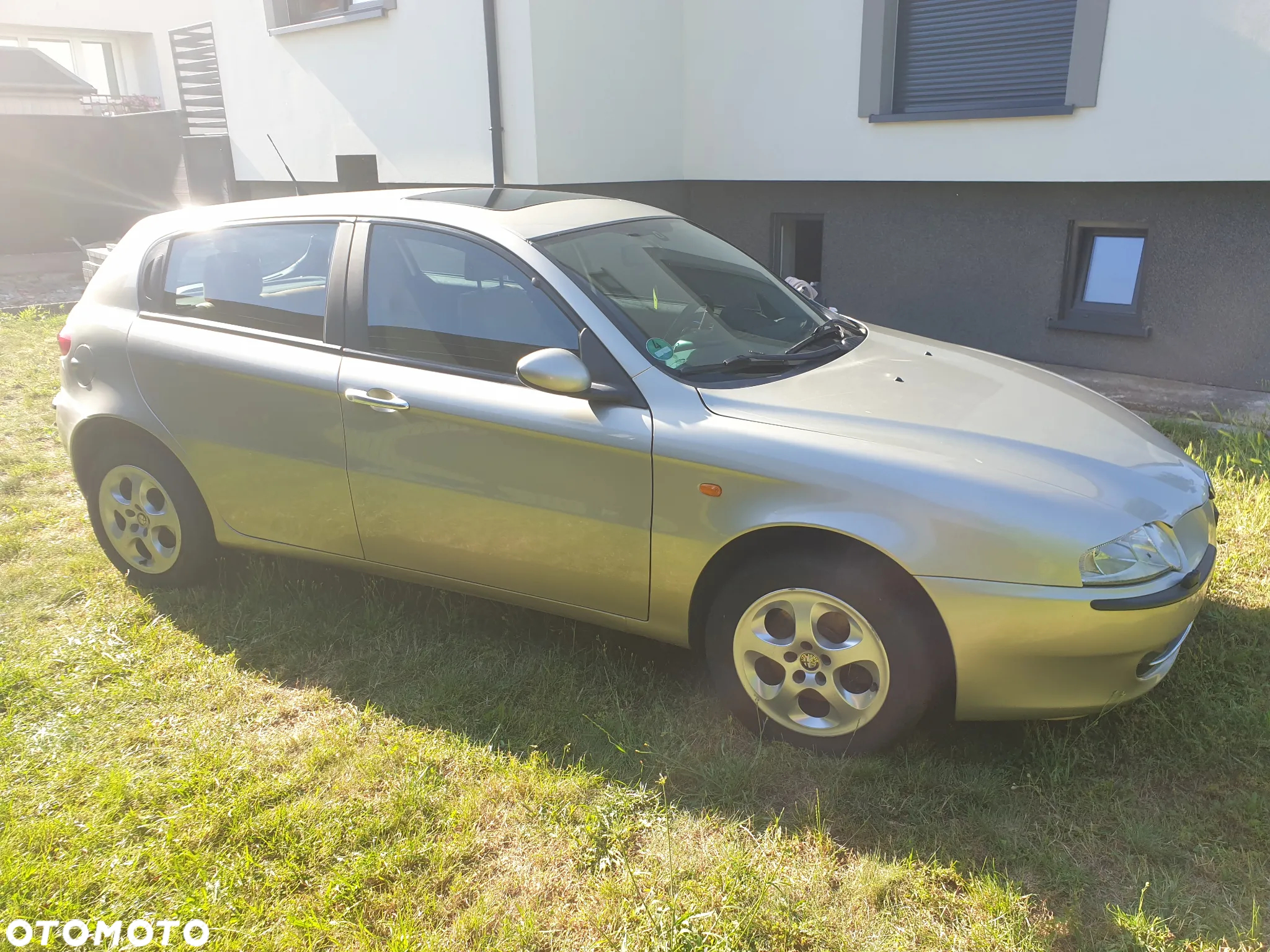 Alfa Romeo 147 1.6 Twin Spark ECO Distinctive - 2