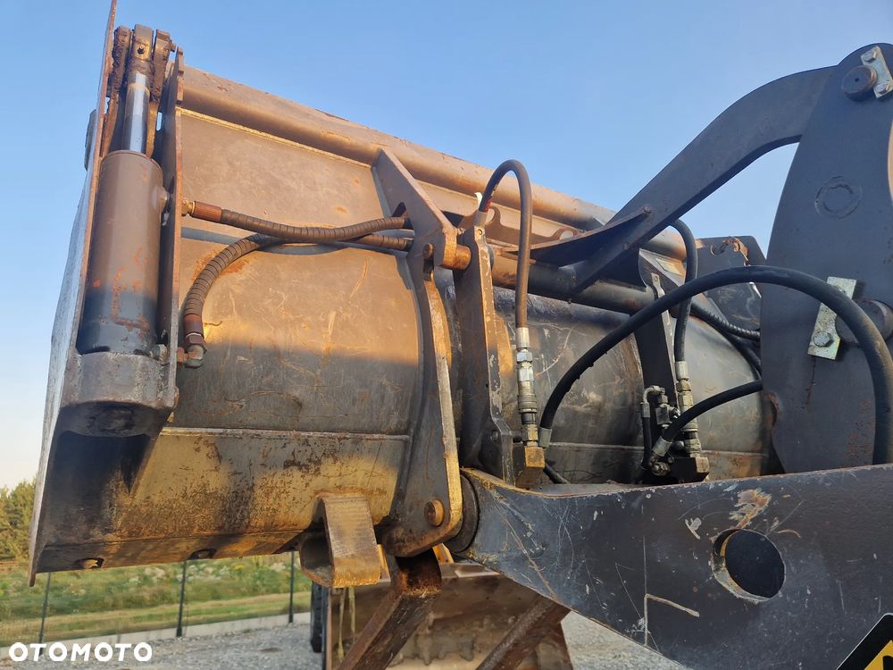 Volvo L25B-P - 20