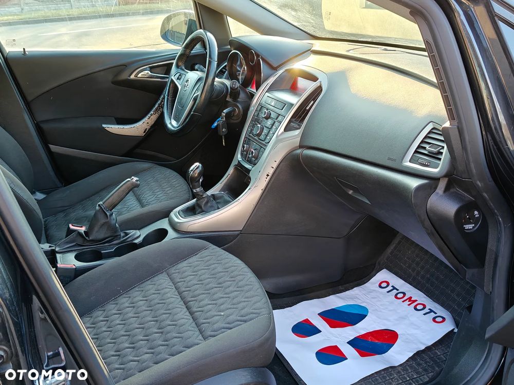 Opel Astra 1.7 CDTI DPF Cosmo - 19