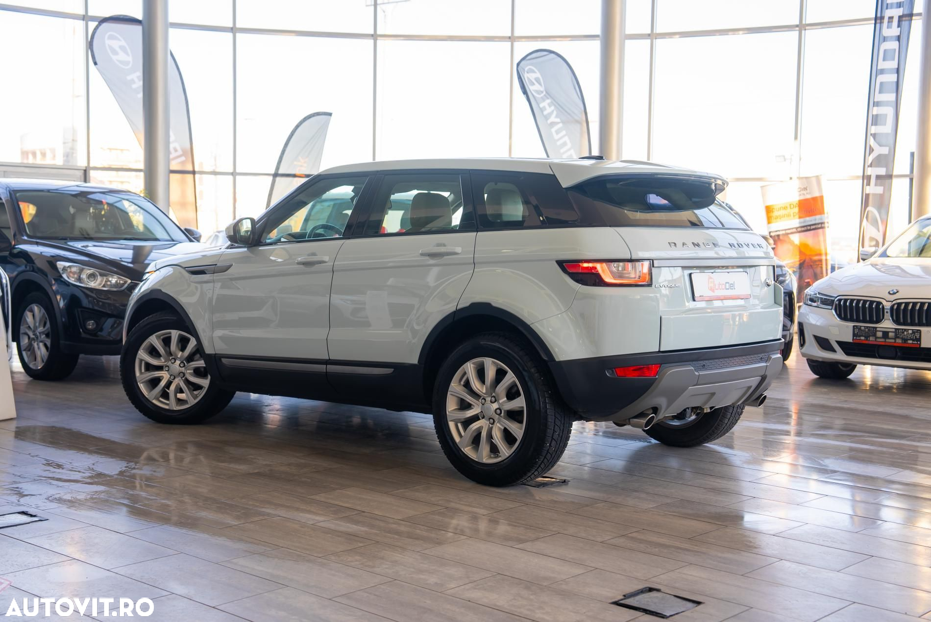 Land Rover Range Rover Evoque 2.0 D150 HSE - 3