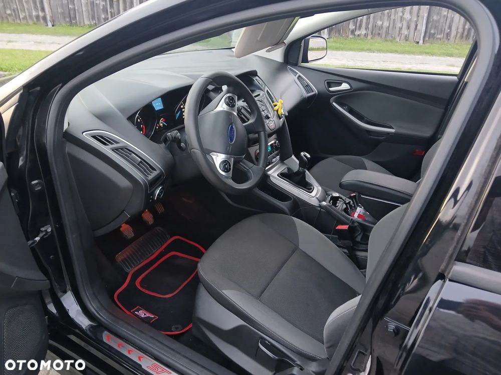 Ford Focus - 13