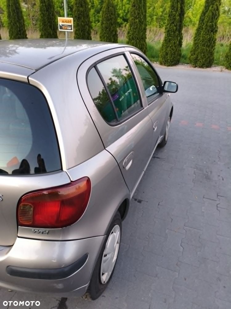 Toyota Yaris 1.0 Base - 14