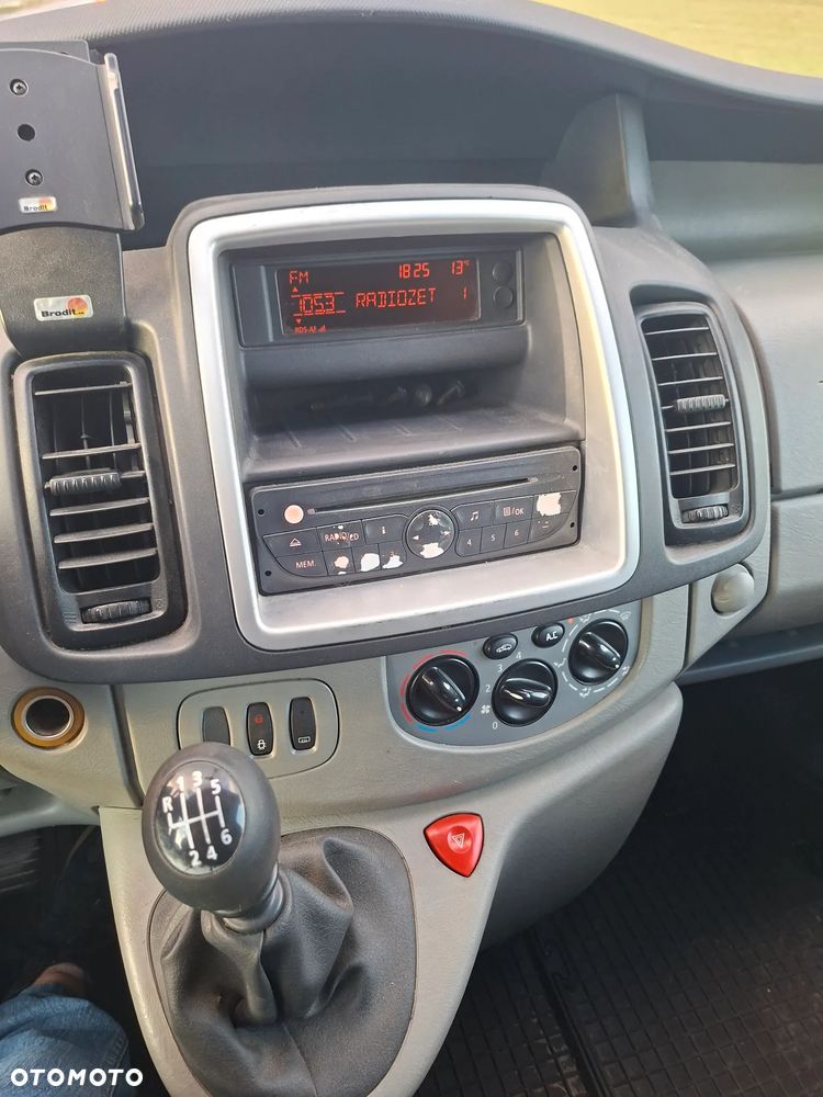 Opel Vivaro L2H1 2.9t - 9