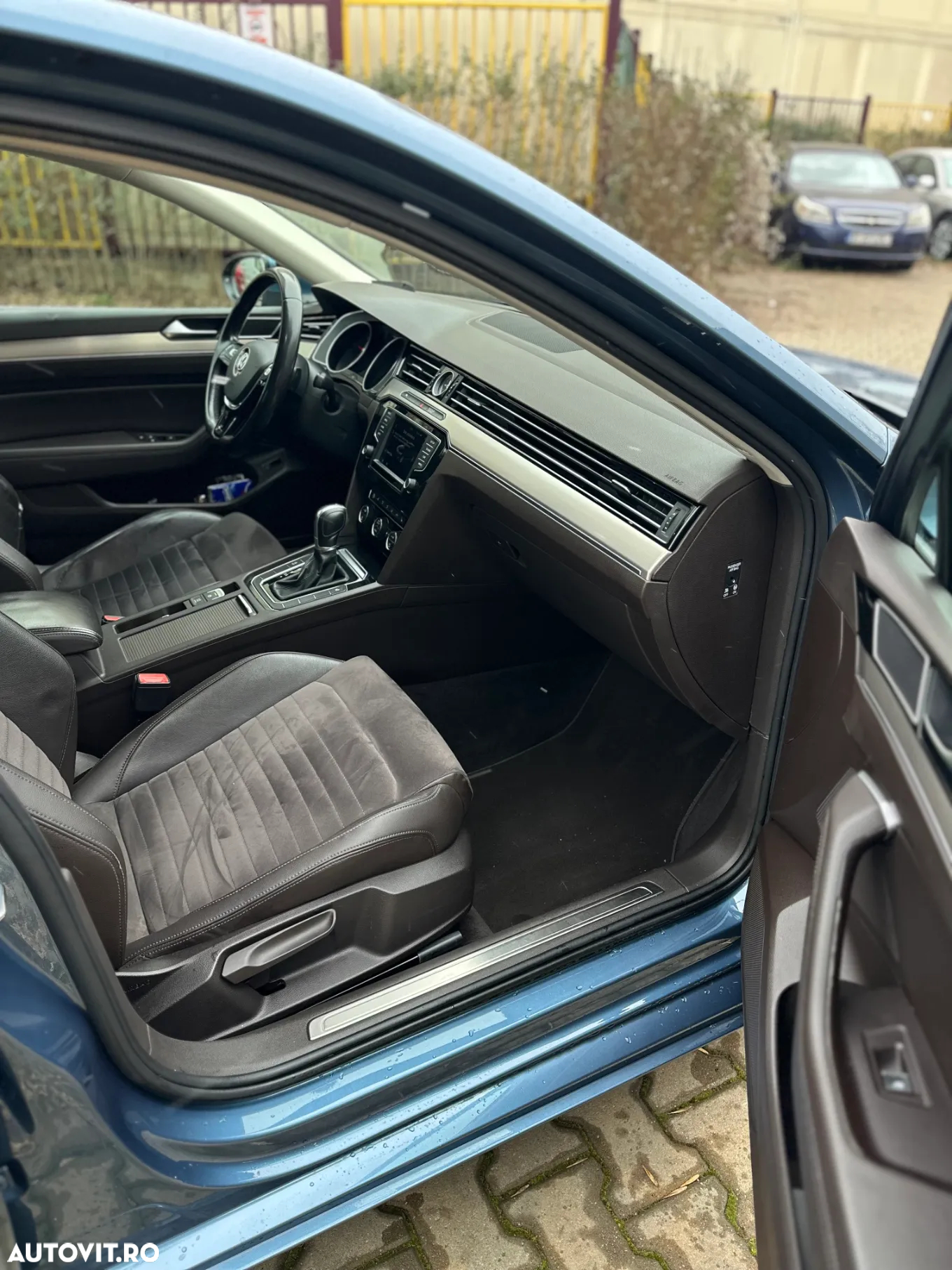 Volkswagen Passat 2.0 TDI DSG Highline - 15