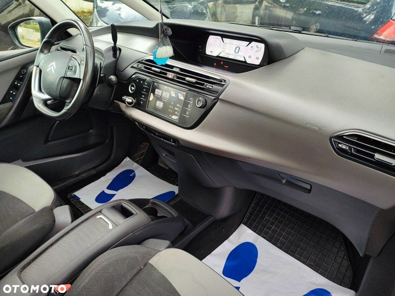 Citroën C4 Picasso - 12