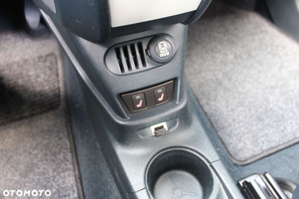 Ford KA - 25