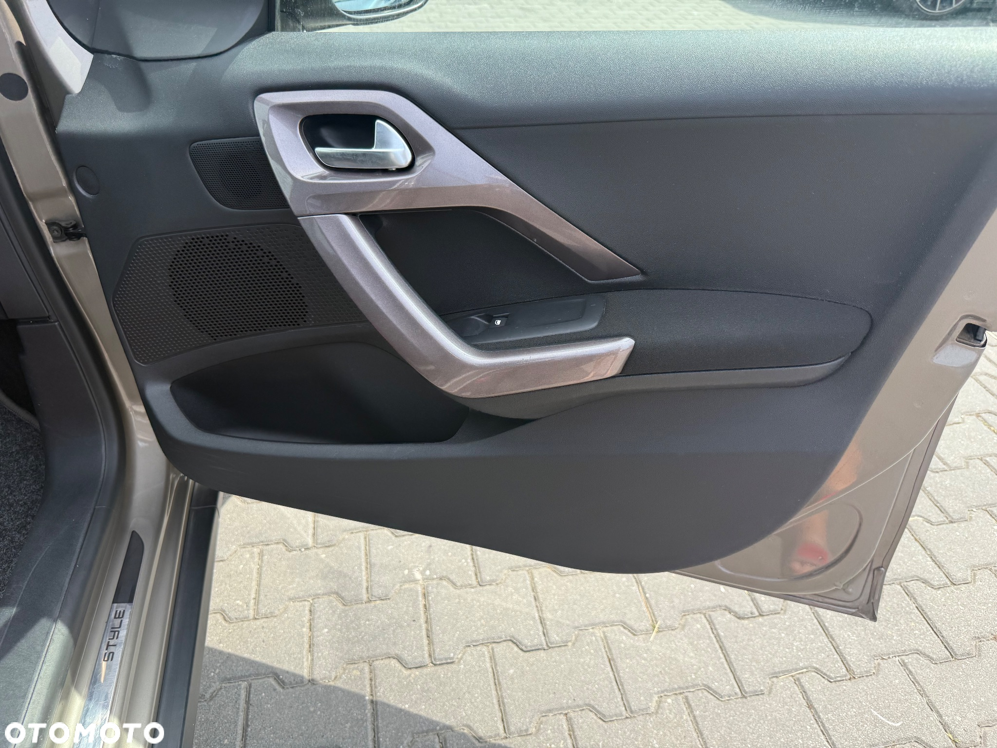 Peugeot 2008 1.2 Pure Tech Access EU6 - 22
