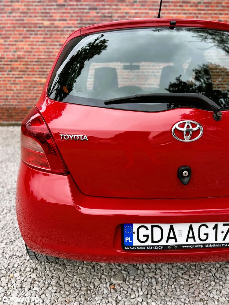 Toyota Yaris - 31
