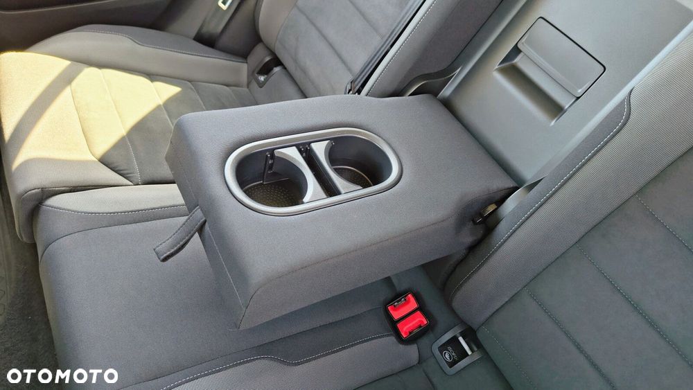 Volkswagen Golf Variant - 34