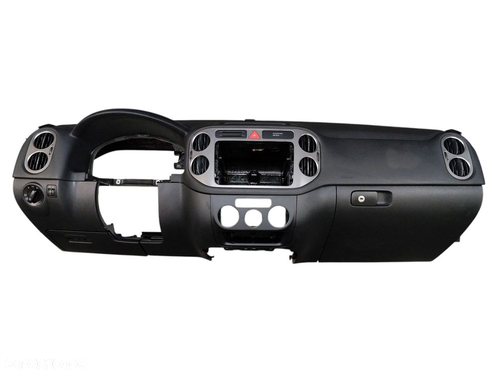 DESKA ROZDZIELCZA VOLKSWAGEN TIGUAN I 5N (2007-2011) 2.0 TDI 140KM - 1