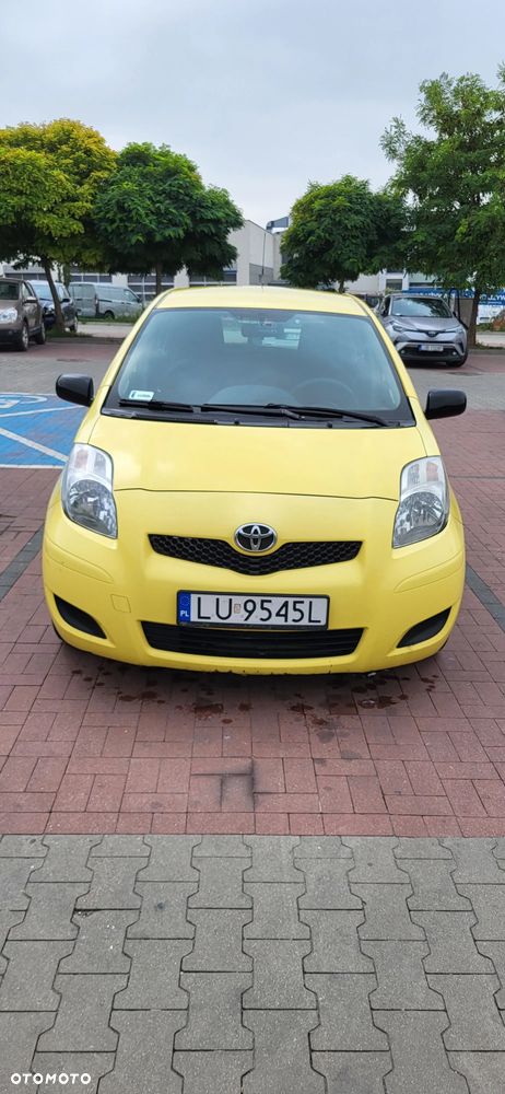 Toyota Yaris 1.0 Luna - 2