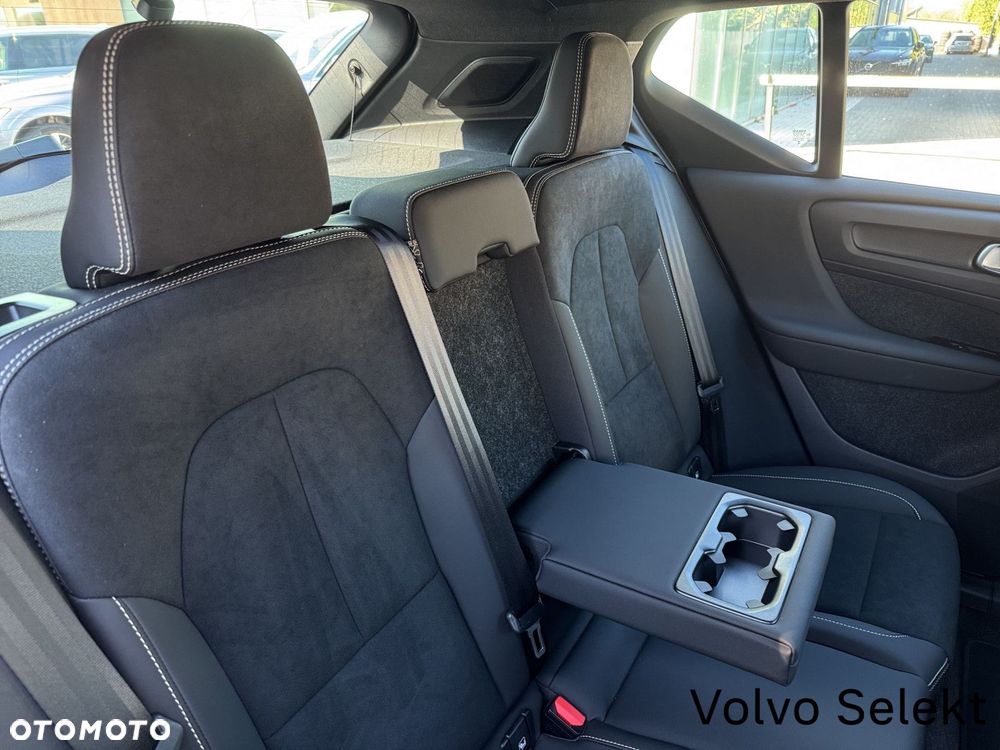 Volvo XC 40 - 18