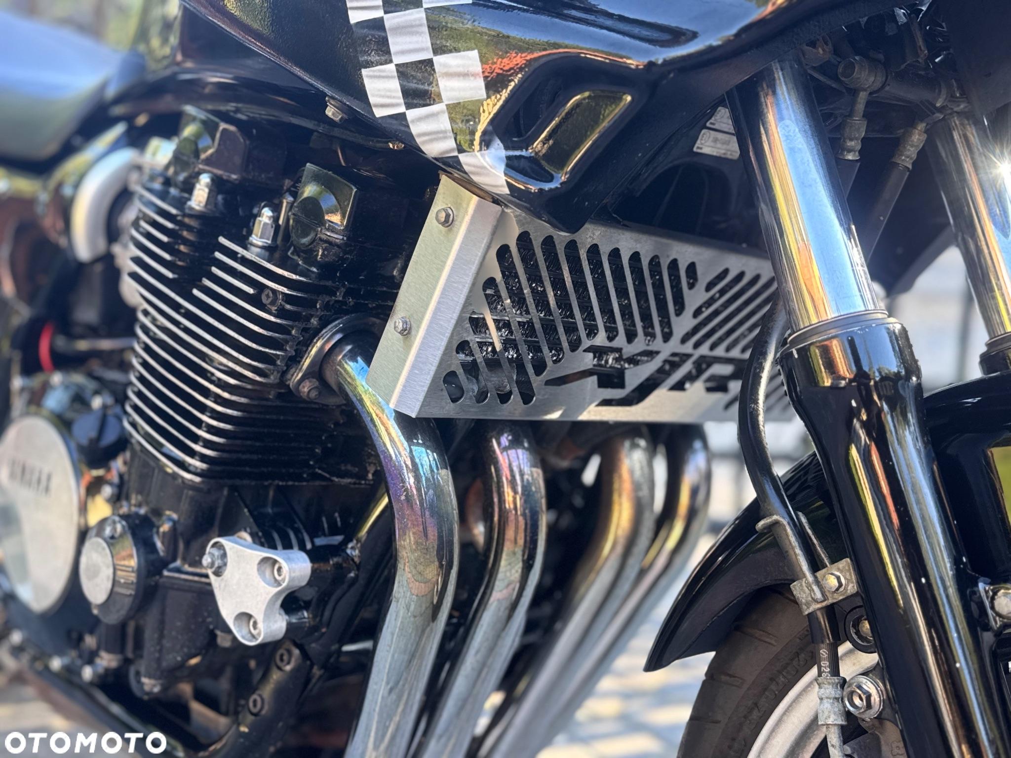 Yamaha XJR - 26