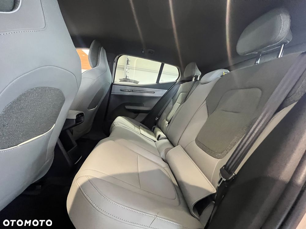 Volvo EX30 69kWh Twin Motor Plus - 27