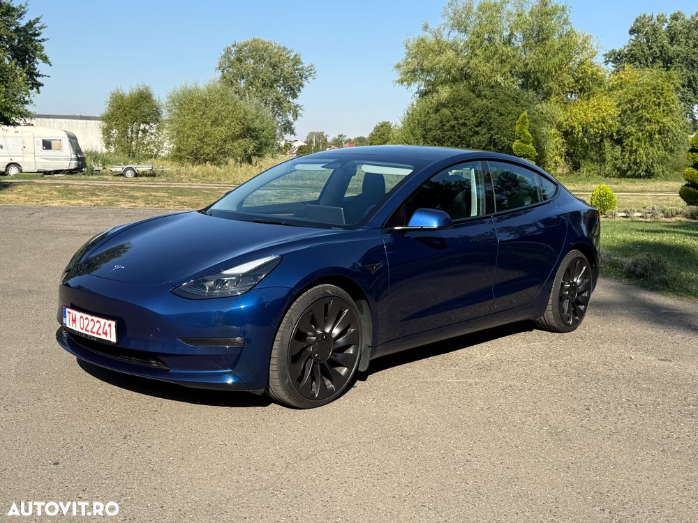 Tesla Model 3 - 2
