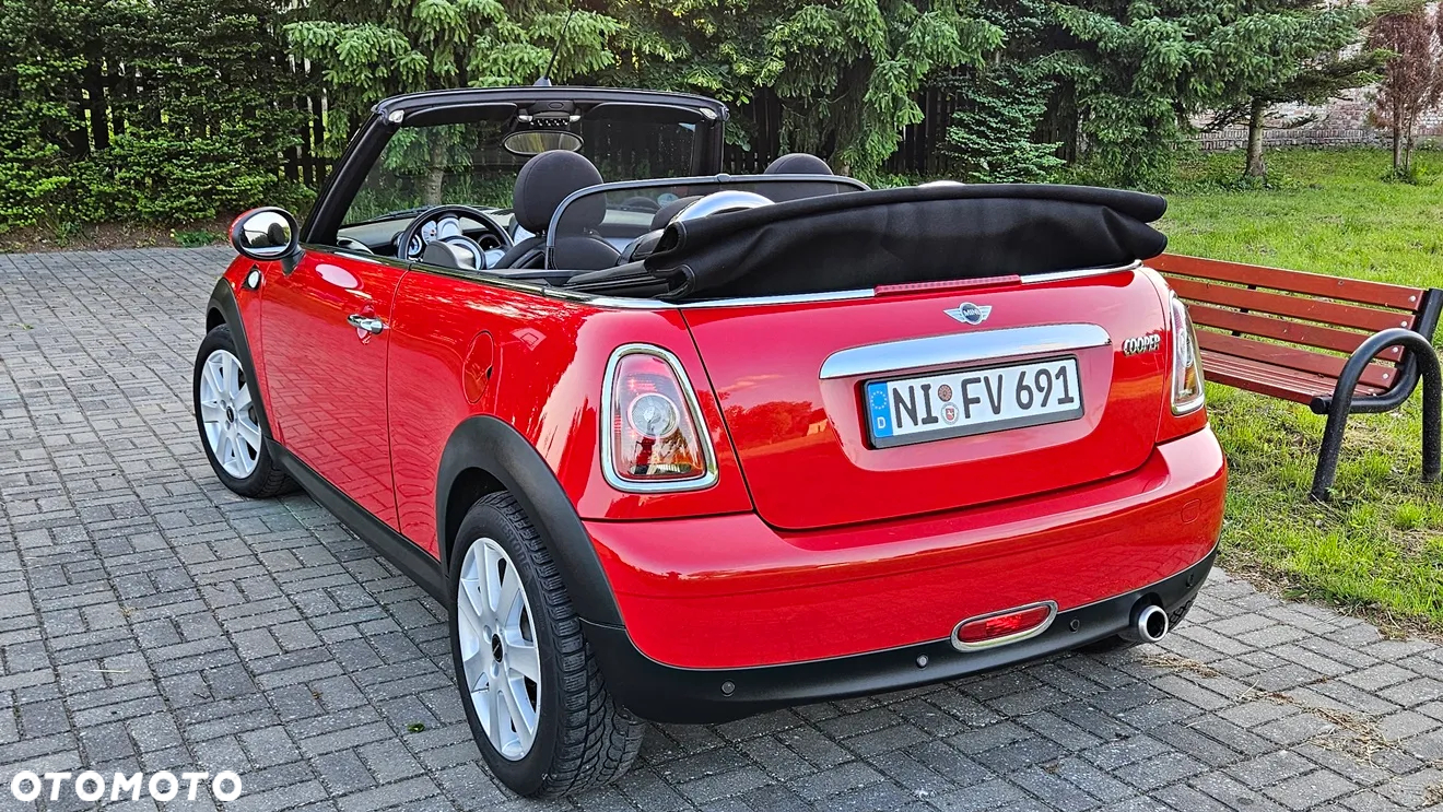 MINI Cooper Cabrio - 10