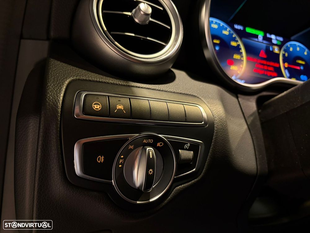 Mercedes-Benz C 300 de T 9G-TRONIC AMG Line - 33