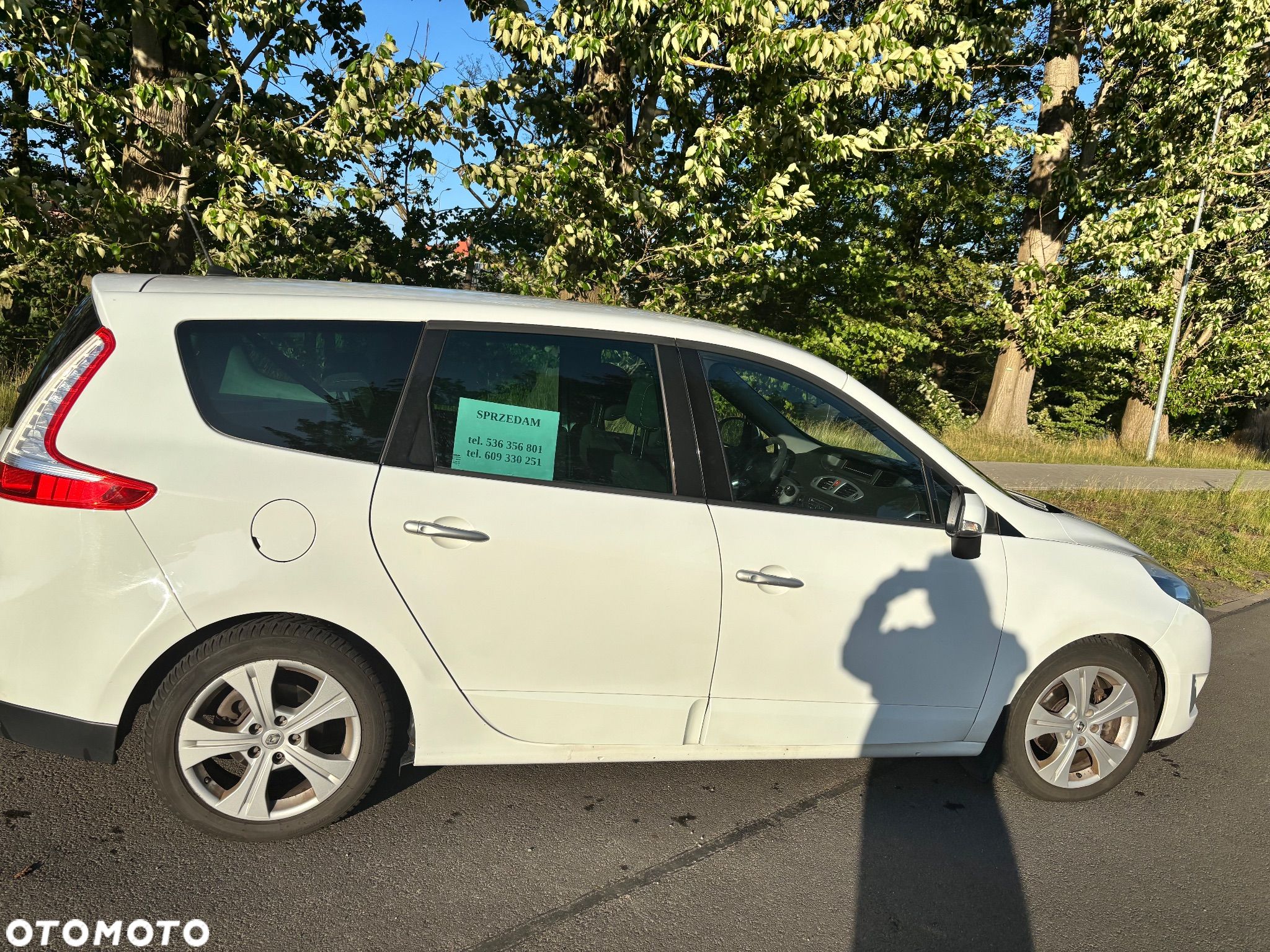 Renault Scenic - 1