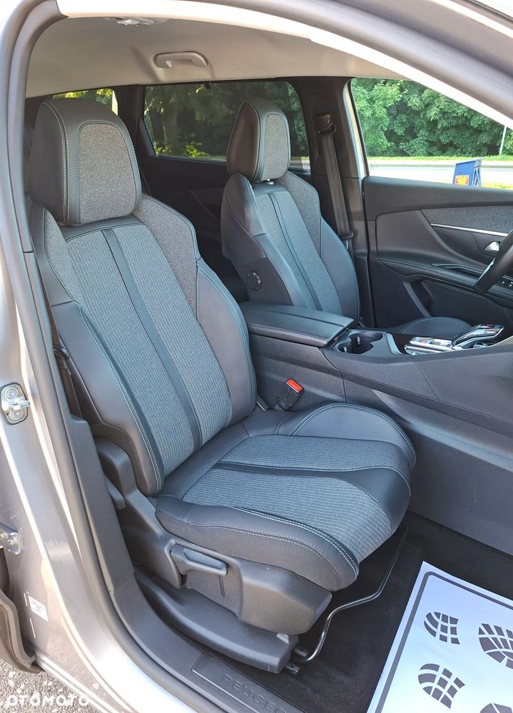 Peugeot 5008 BlueHDi 130 EAT8 Allure - 12