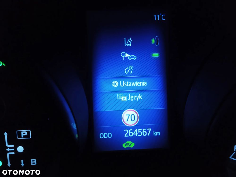 Toyota Auris Hybrid 135 Active - 17