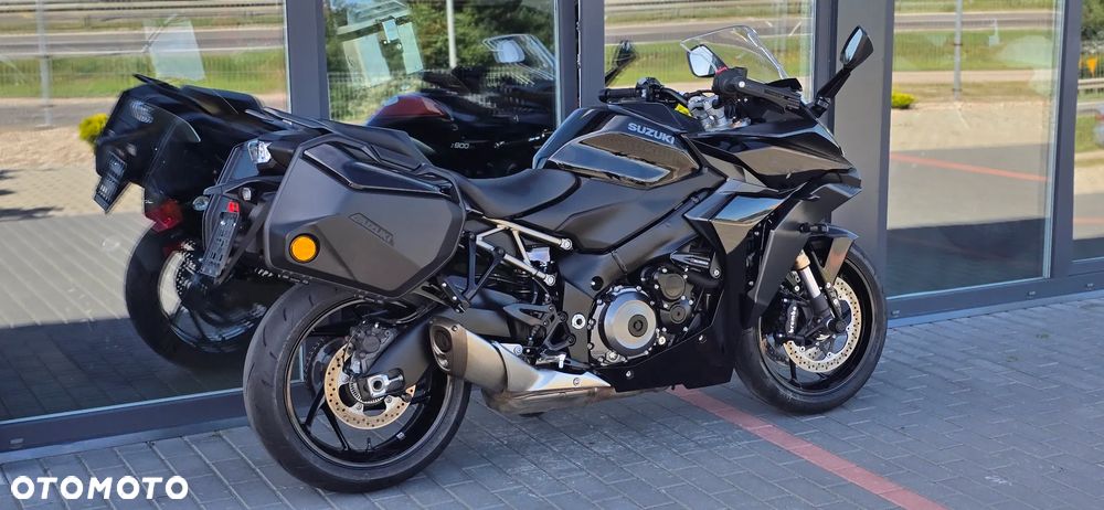 Suzuki GSX - 4