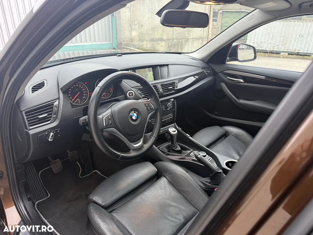 BMW X1 sDrive18d Sport Line - 9