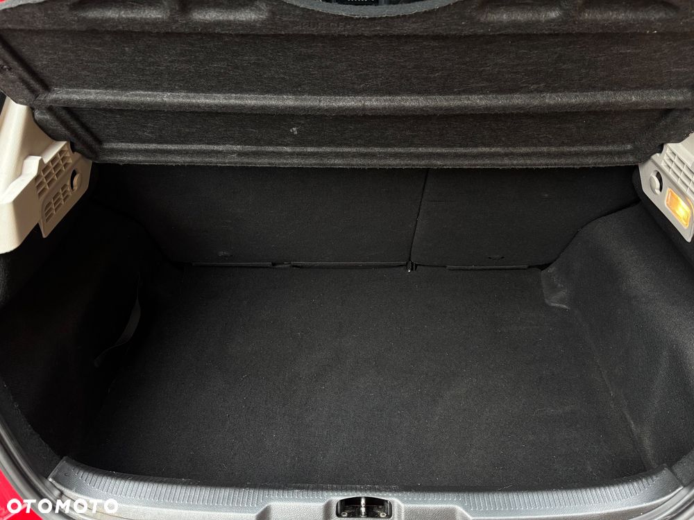 Peugeot 207 95 VTi Urban Style - 20