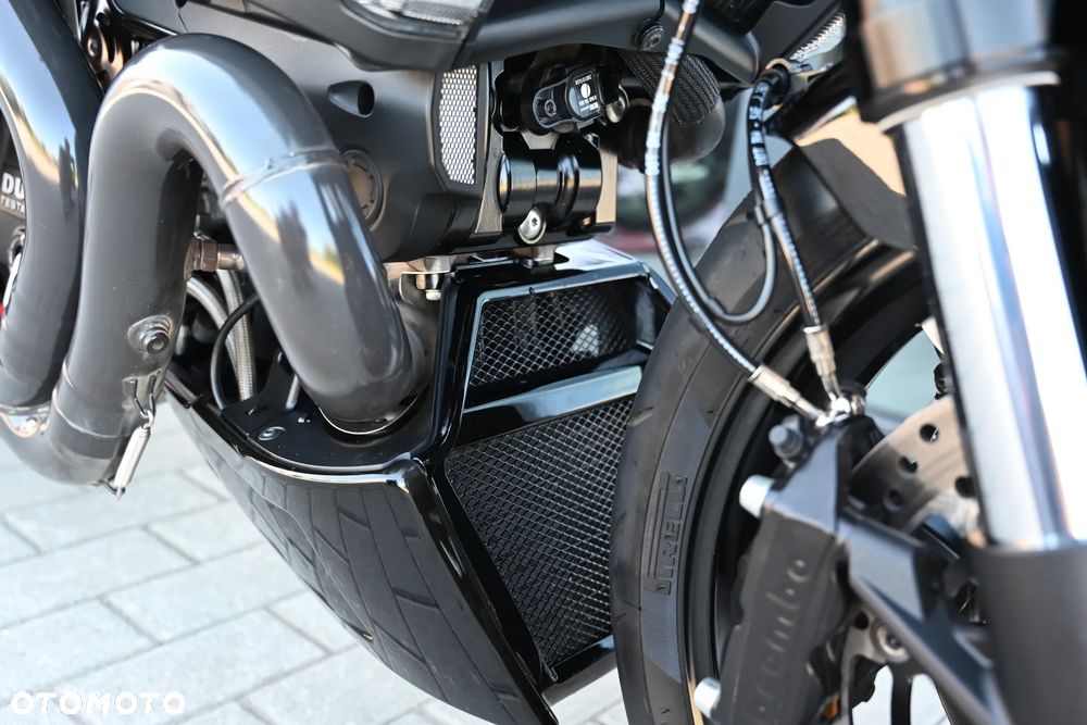 Ducati Diavel - 35