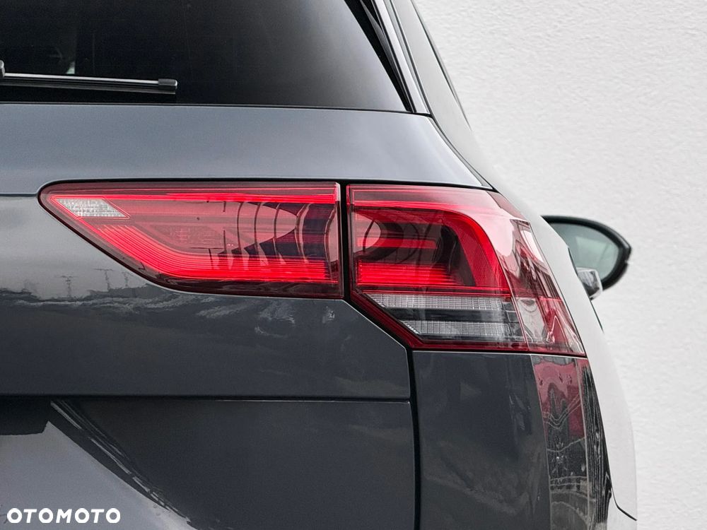 Volkswagen Golf Variant 2.0 TDI Life DSG - 11