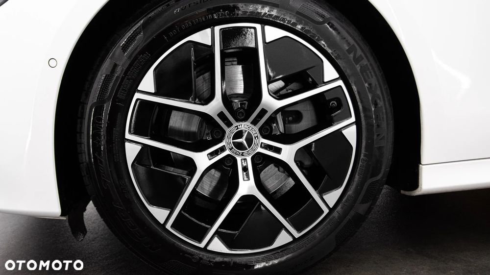 Mercedes-Benz Klasa E 200 mHEV 4-Matic AMG 9G-Tronic - 10