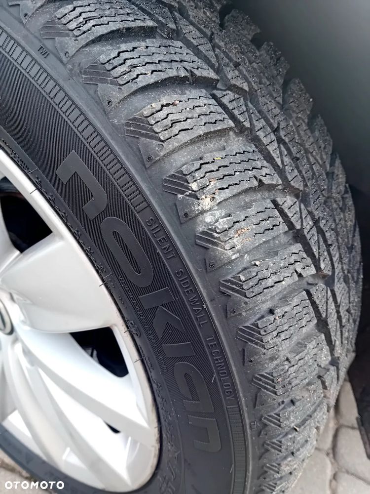 Volkswagen Passat 1.6 TDI Trendline - 18