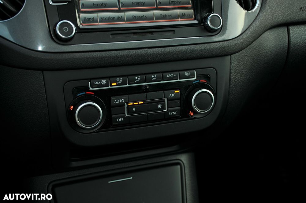 Volkswagen Tiguan 2.0 TDI DPF BlueMotion Technology Sport & Style - 13