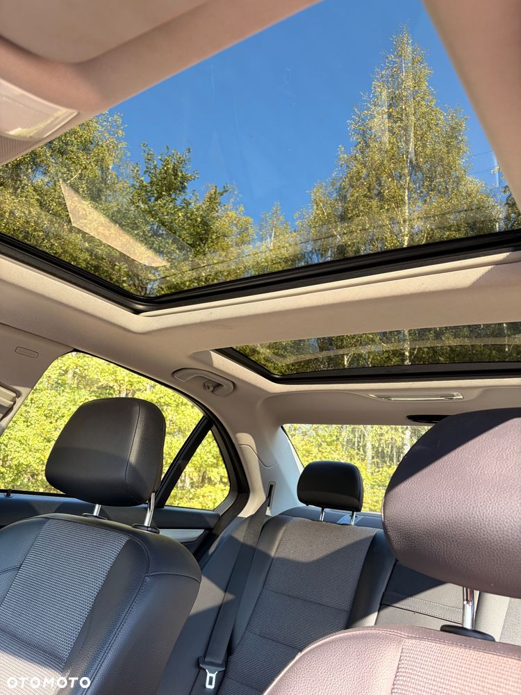 Mercedes-Benz Klasa C 220 CDI DPF (BlueEFFICIENCY) 7G-TRONIC Avantgarde - 12