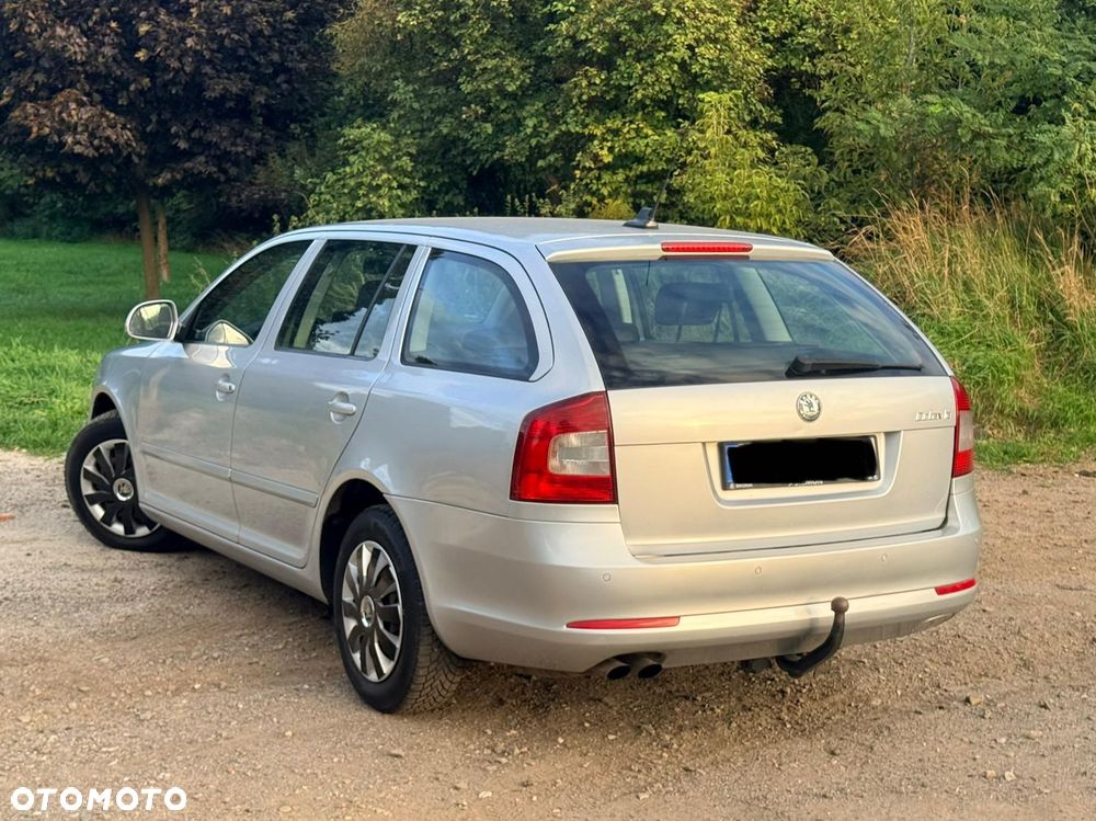 Skoda Octavia 2.0 TDI DPF DSG FAMILY - 3