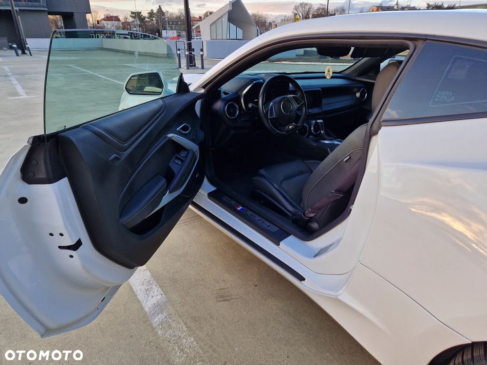 Chevrolet Camaro Coupe 6.2 V8 - 9