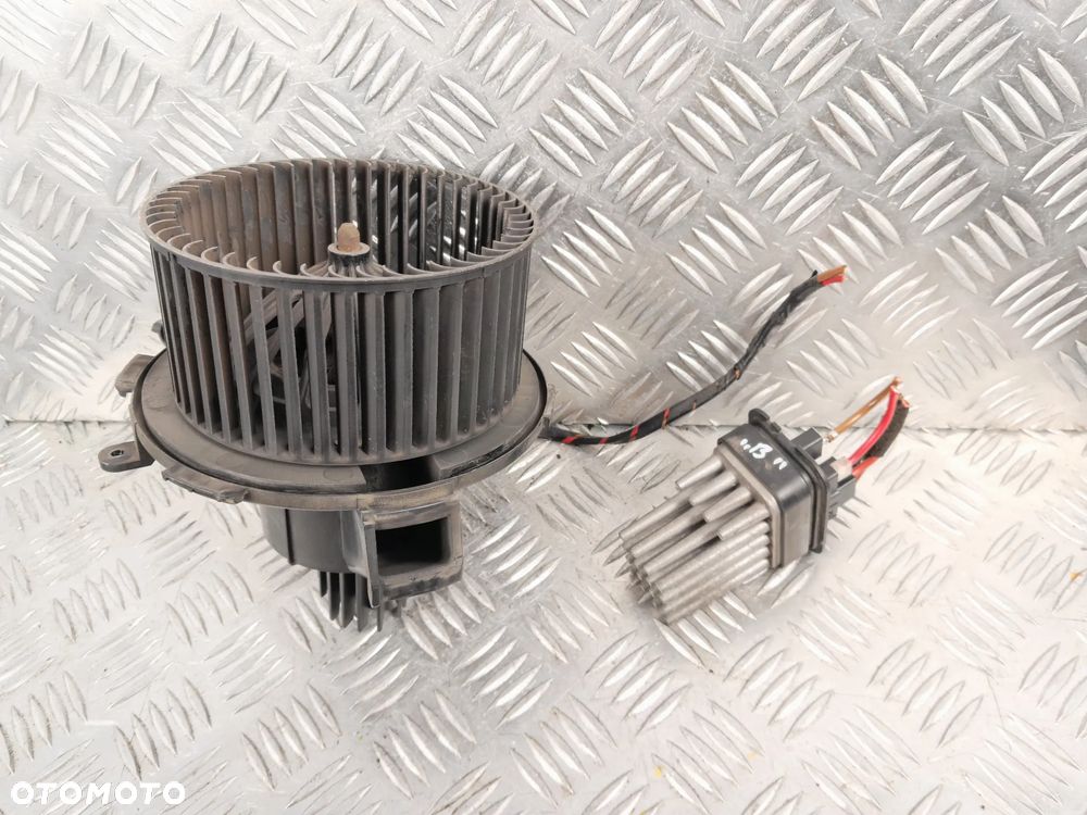 Dmuchawa wentylator nawiewów rezystor OPEL Zafira B 05-14r. Behr D8087 - 2