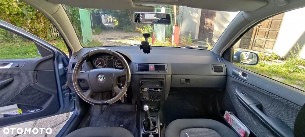 Skoda Fabia - 8