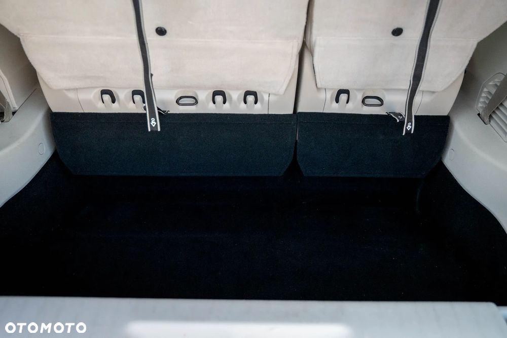 Chrysler Pacifica - 22