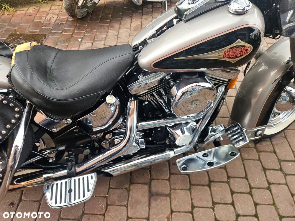 Harley-Davidson Softail - 32