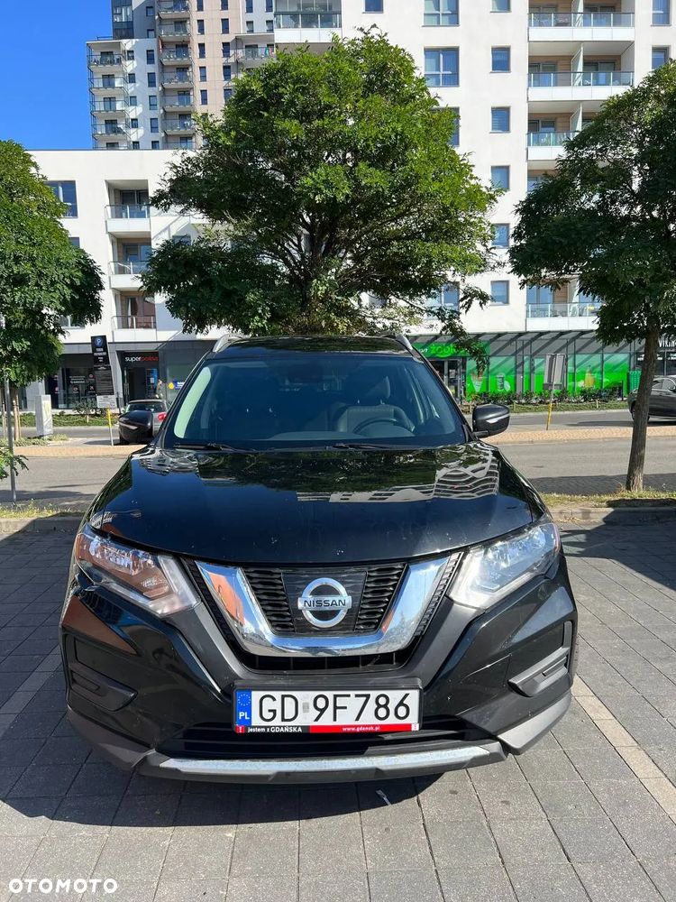 Nissan Rogue - 1