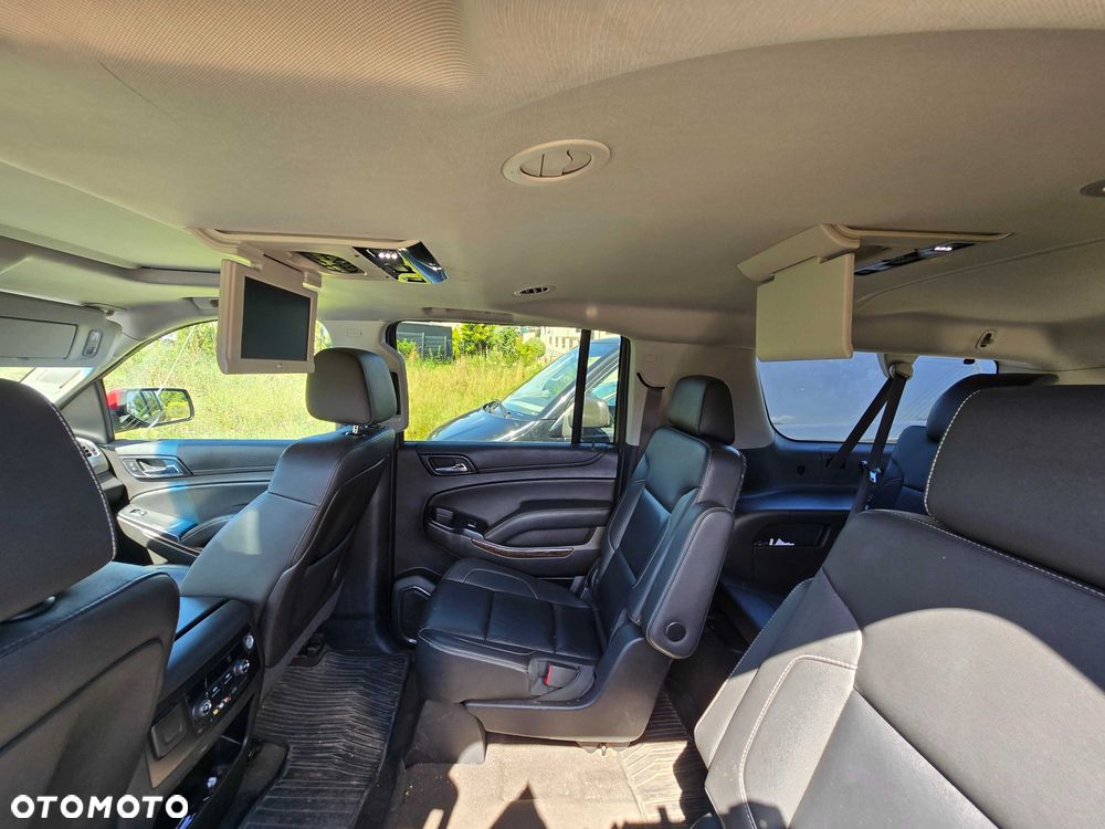 Chevrolet Suburban - 7