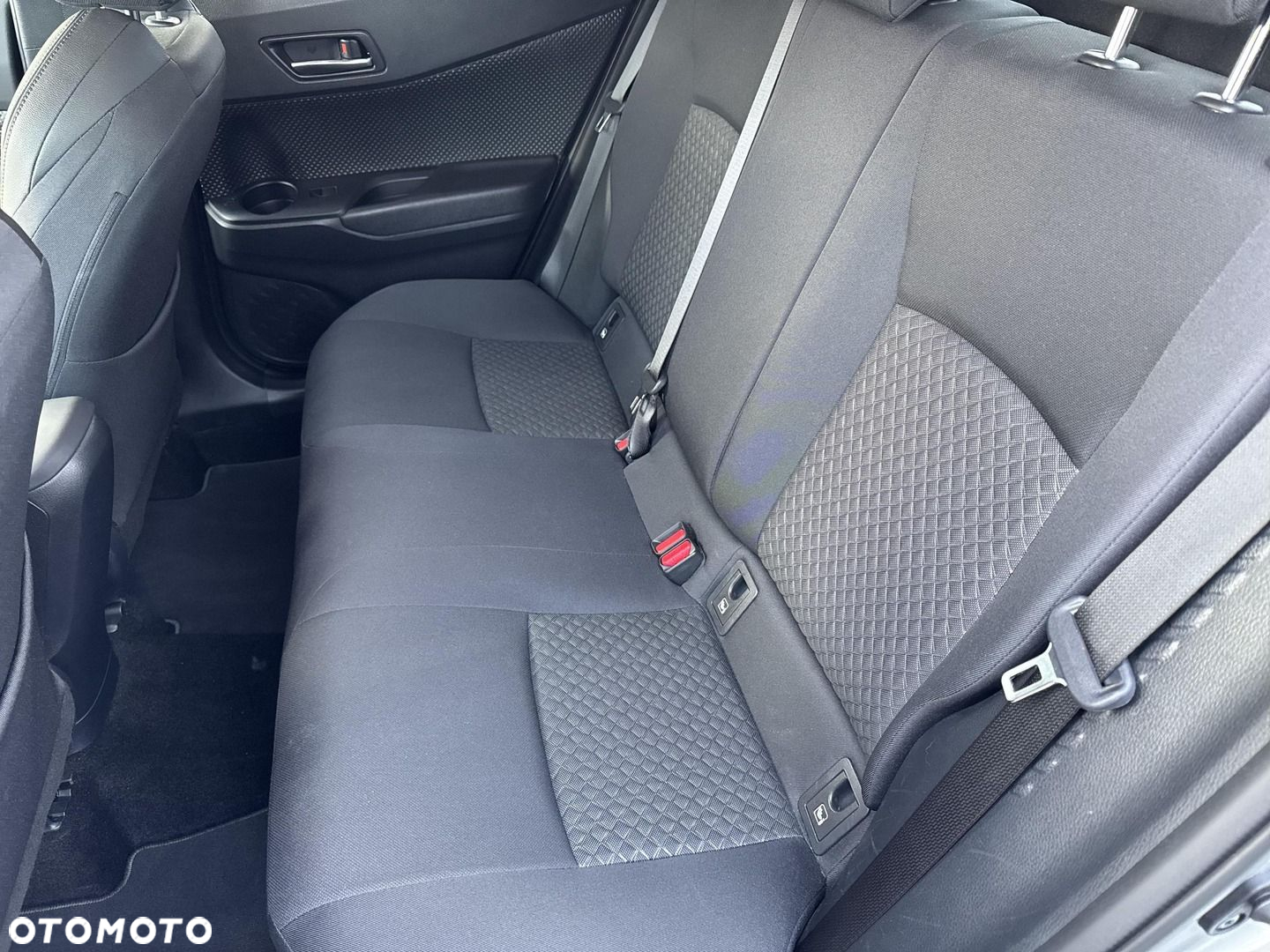 Toyota C-HR 2.0 Hybrid Style - 11