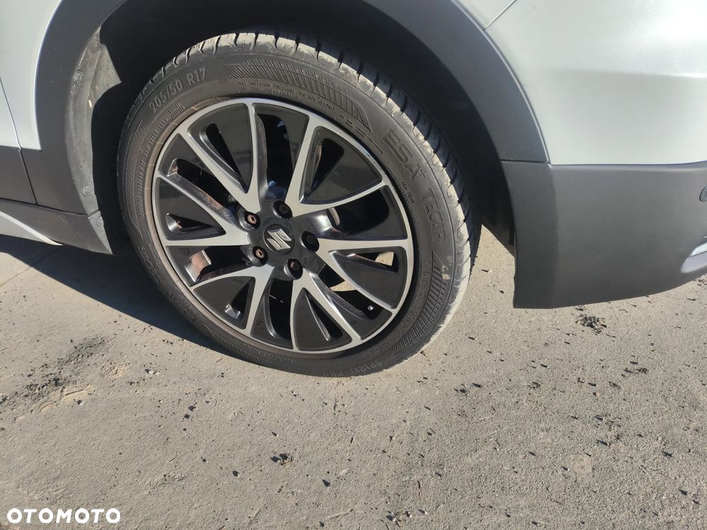 Suzuki SX4 S-Cross 1.6 DDiS 4x4 limited+ - 23