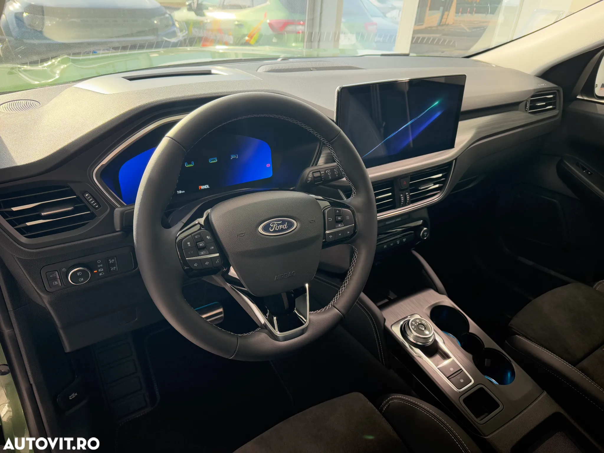 Ford Kuga - 8