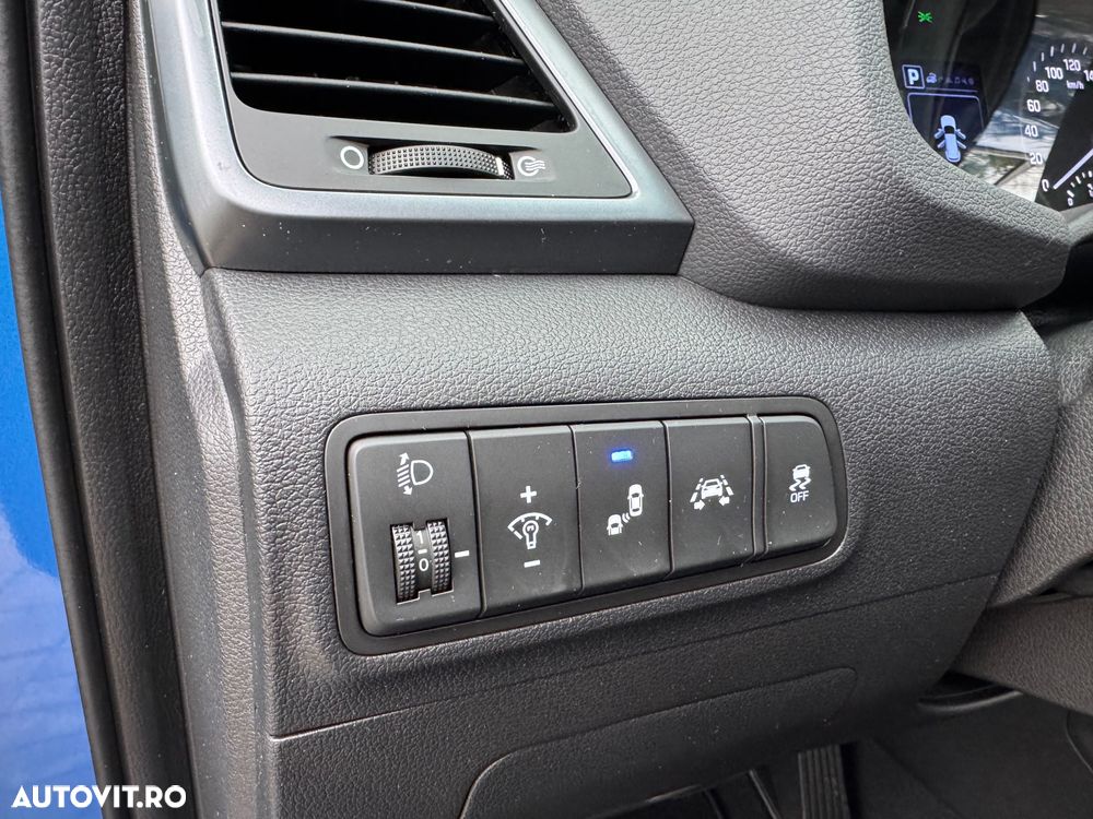 Hyundai Tucson blue 1.7 CRDi 2WD DCT Premium - 22