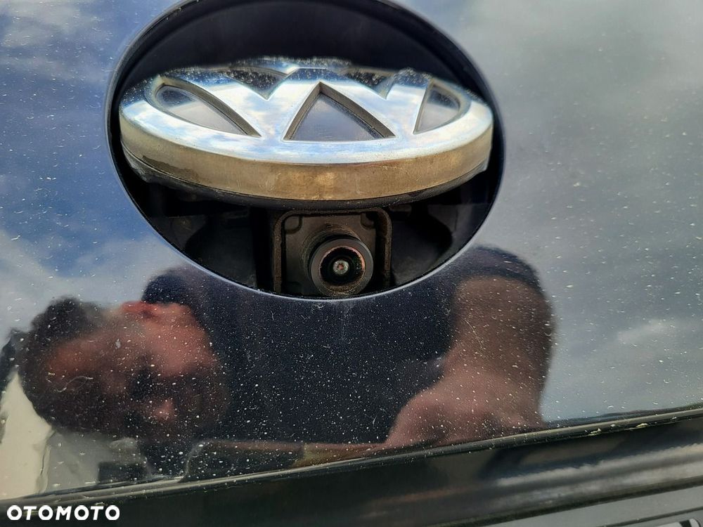 Volkswagen Passat - 19