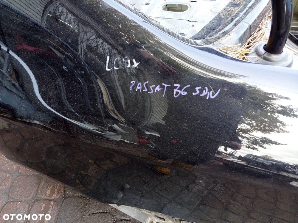 BŁOTNIK PRAWY LUB LEWY TYLNY VW PASSAT B6 SEDAN KOD KOLORU LC9X - 2