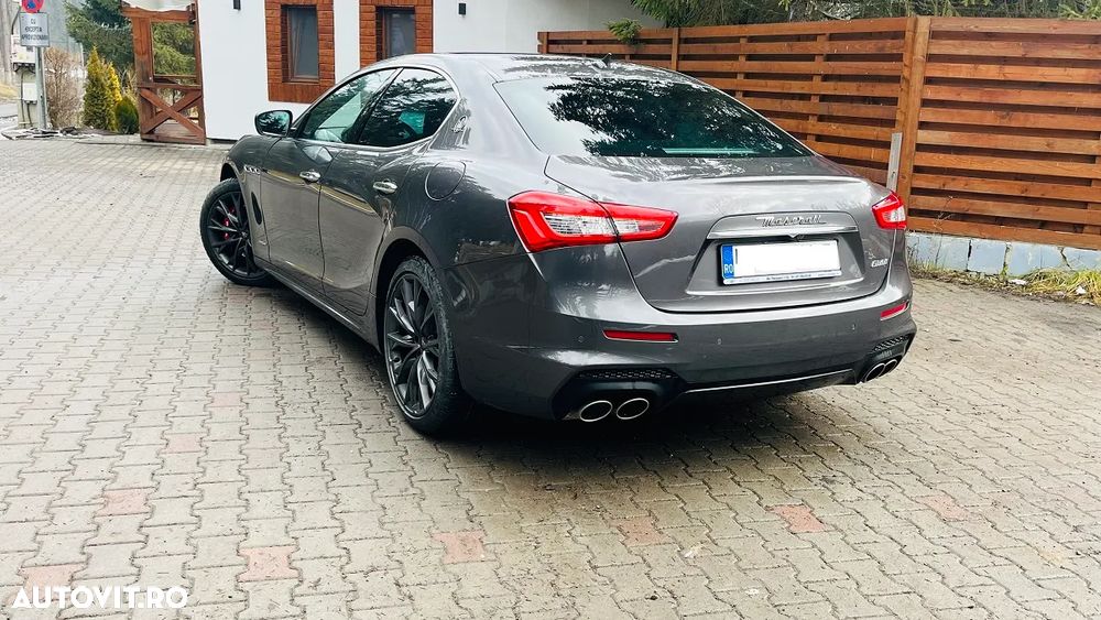 Maserati Ghibli GranSport - 3