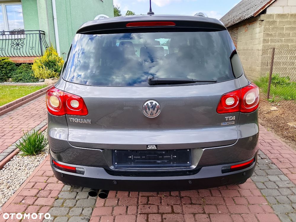 Volkswagen Tiguan 2.0 TDI DPF BlueMotion Technology Exclusive - 8