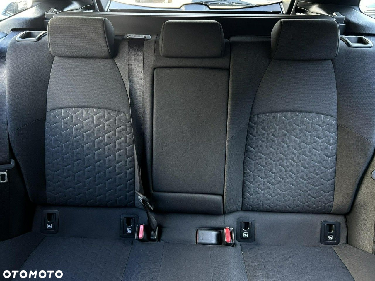 Toyota Corolla - 17